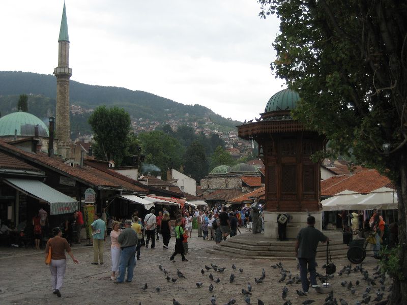 Sarajevo: Baščaršija-Platz
mit Sebilj-Brunnen (2008)